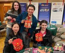 美国年轻人走进中国驻洛杉矶总领馆：“感知